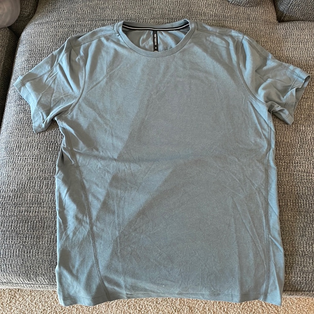 Ten thousand durable tee medium